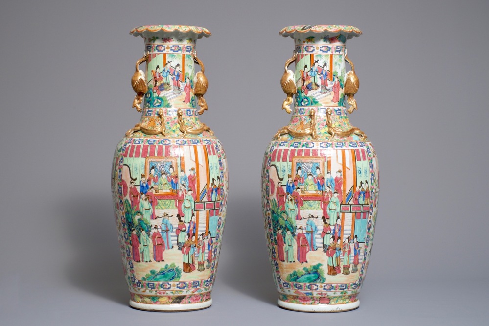 A pair of rare Chinese Canton famille rose vases with phoenix-shaped handles, 19th C.
